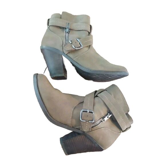 Bongo Bootie Ankle Boots Women Size 8.5 Brown Faux Suede 3 Inch Heels Side Zip - Picture 1 of 8